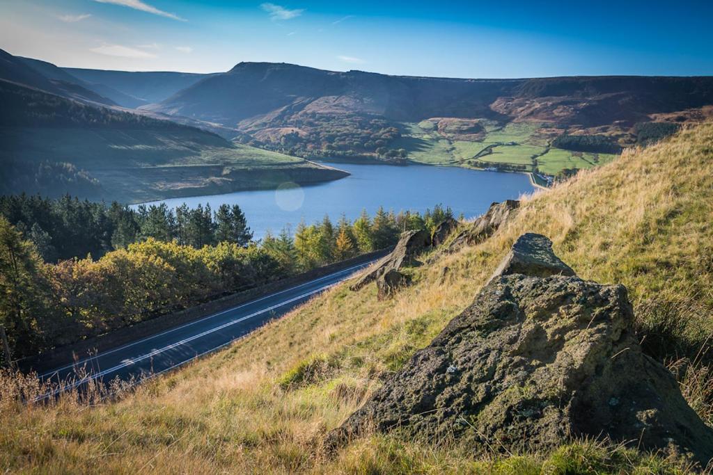The Saddleworth Hotel Diggle Экстерьер фото