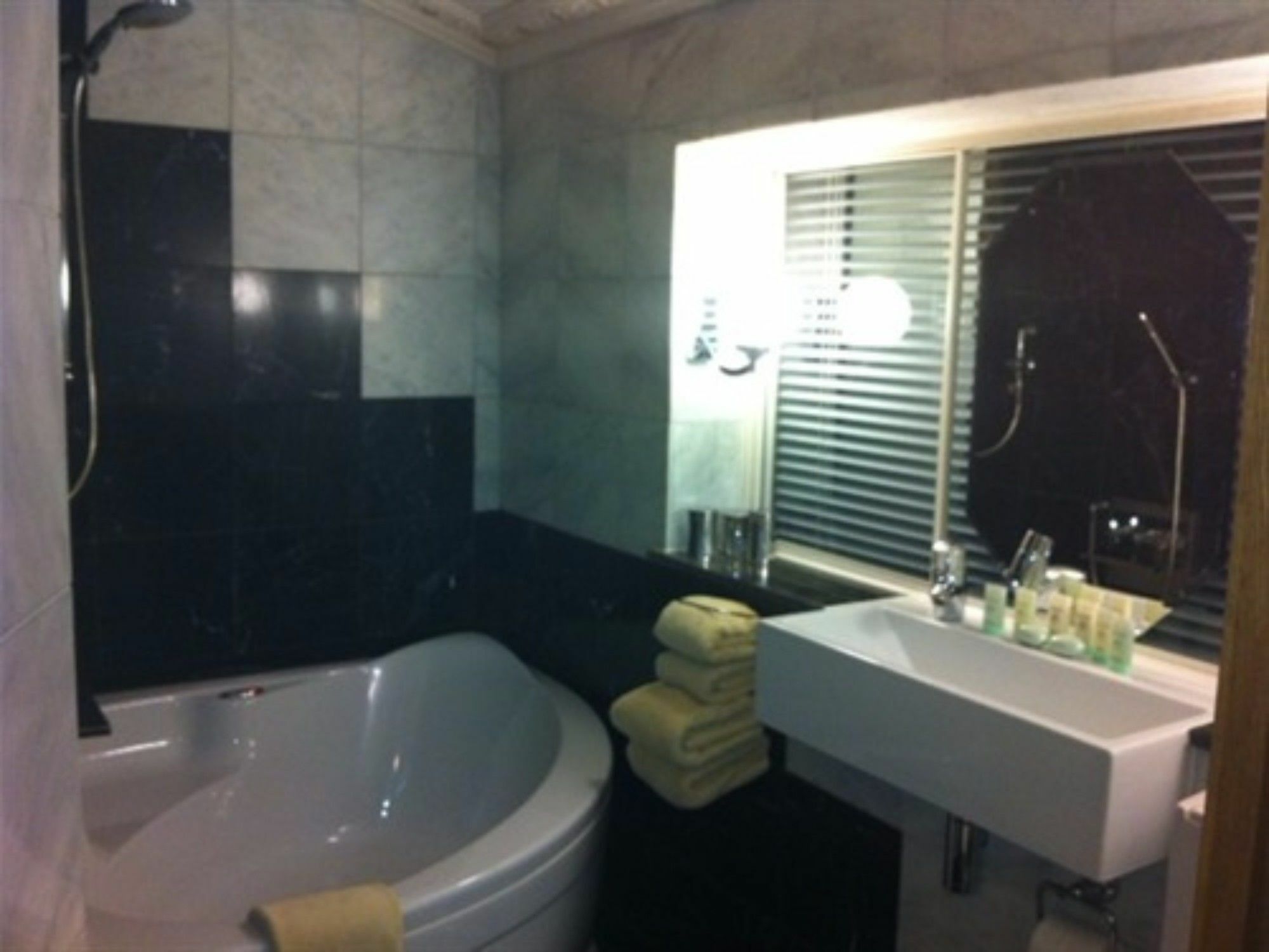 The Saddleworth Hotel Diggle Экстерьер фото